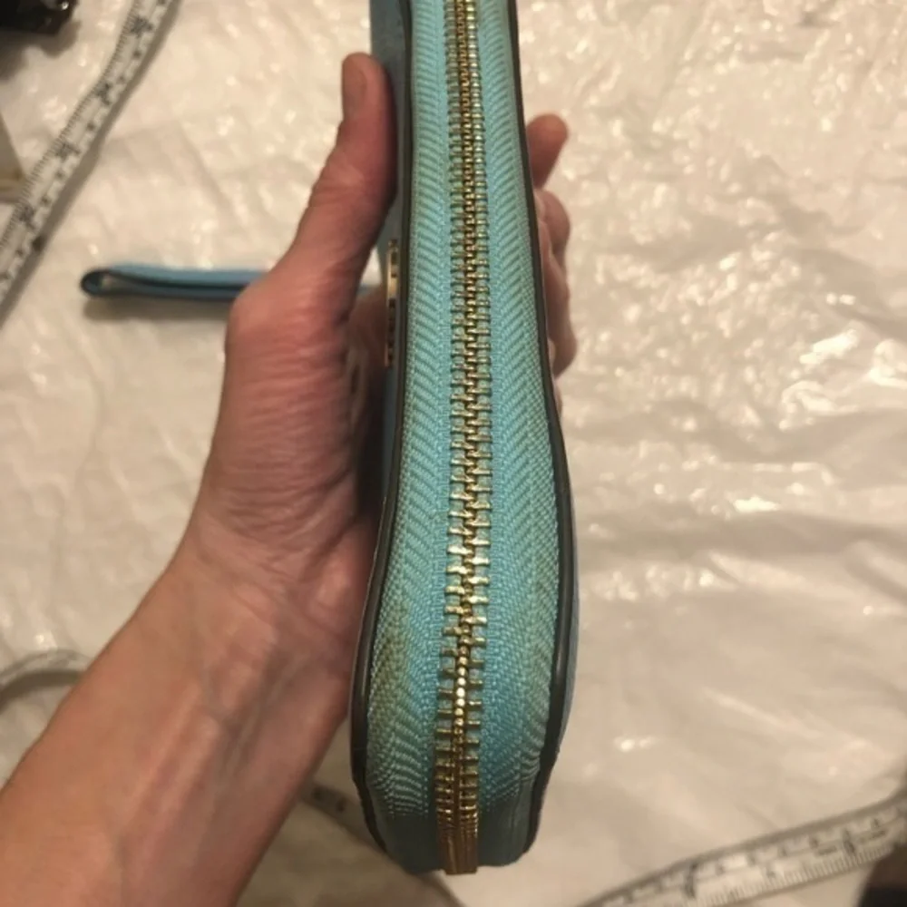 Michael kors blue leather clutch wristlet wallet bag